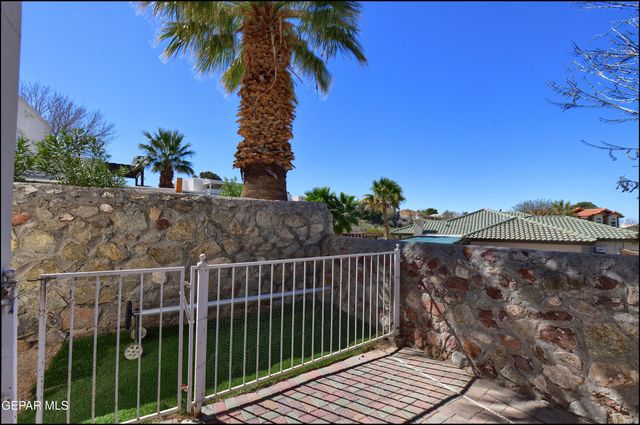 6123 LA POSTA Drive, El Paso, TX 79912