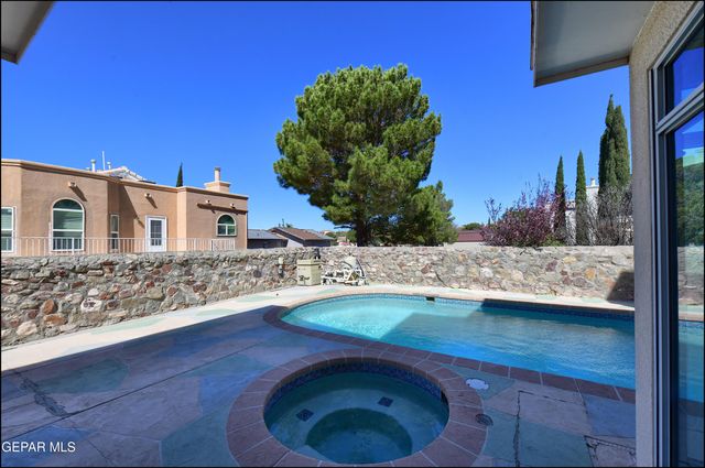 6123 LA POSTA Drive, El Paso, TX 79912