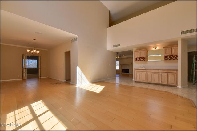 6123 LA POSTA Drive, El Paso, TX 79912