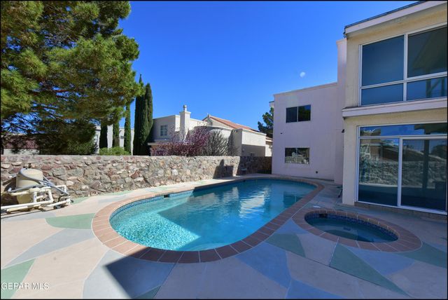 6123 LA POSTA Drive, El Paso, TX 79912