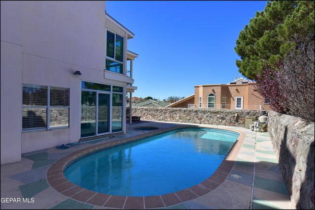 6123 LA POSTA Drive, El Paso, TX 79912