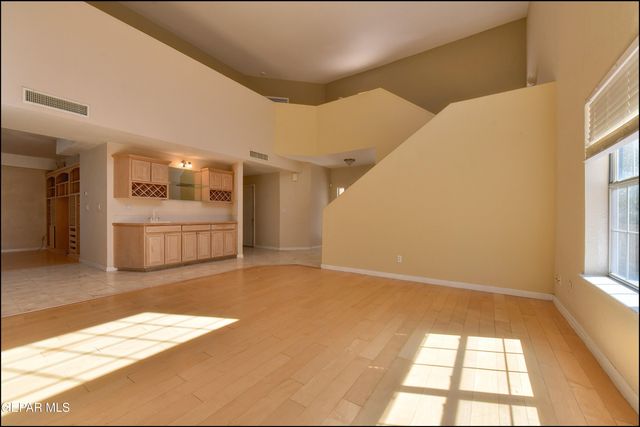 6123 LA POSTA Drive, El Paso, TX 79912