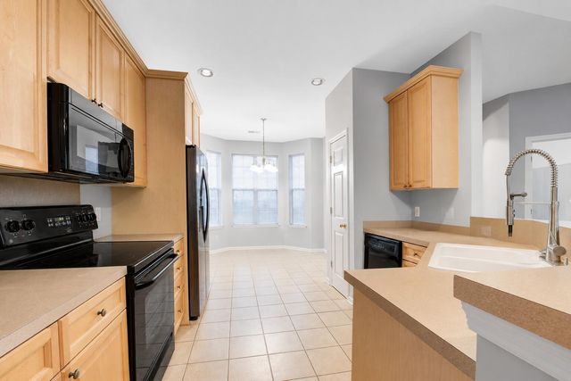 1433 Coopers Hawk Drive, Hanahan, SC 29410