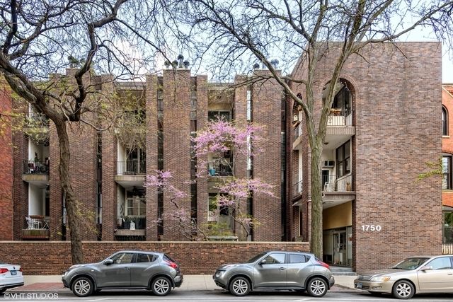 1750 N Wells Street 202, Chicago, IL 60614