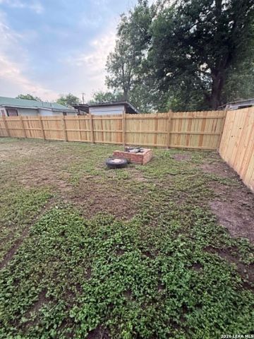 115 Querida Ave, San Antonio, TX 78226