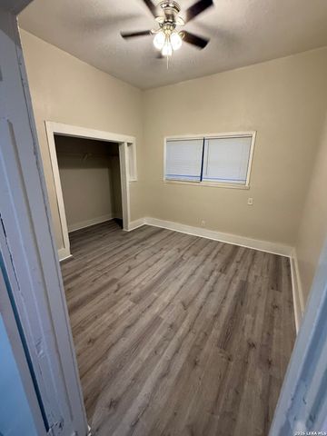 115 Querida Ave, San Antonio, TX 78226