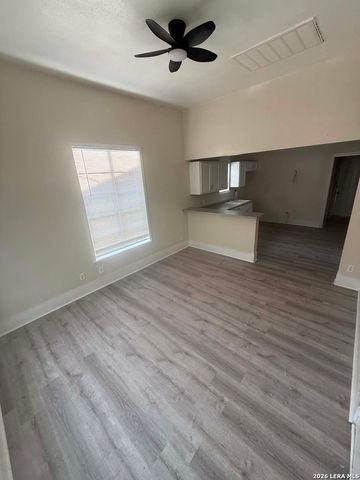 115 Querida Ave, San Antonio, TX 78226