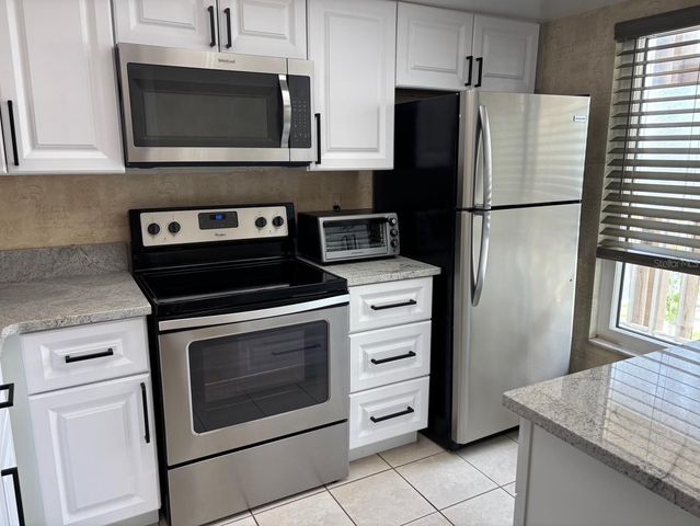 121 ISLAND WAY 331, Clearwater Beach, FL 33767