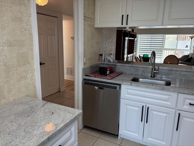 121 ISLAND WAY 331, Clearwater Beach, FL 33767