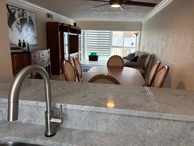 121 ISLAND WAY 331, Clearwater Beach, FL 33767