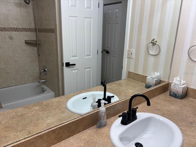 121 ISLAND WAY 331, Clearwater Beach, FL 33767