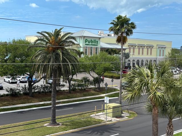 121 ISLAND WAY 331, Clearwater Beach, FL 33767