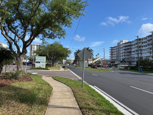 121 ISLAND WAY 331, Clearwater Beach, FL 33767