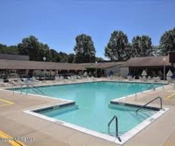 54 Amberly Drive G, Manalapan, NJ 07726