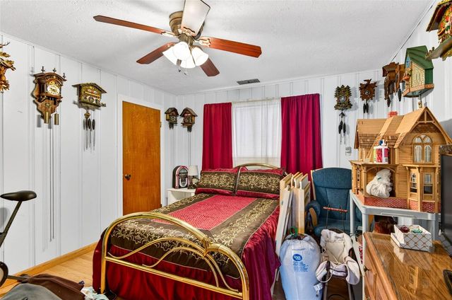 10820 LINDA VISTA LANE, Dade City, FL 33525