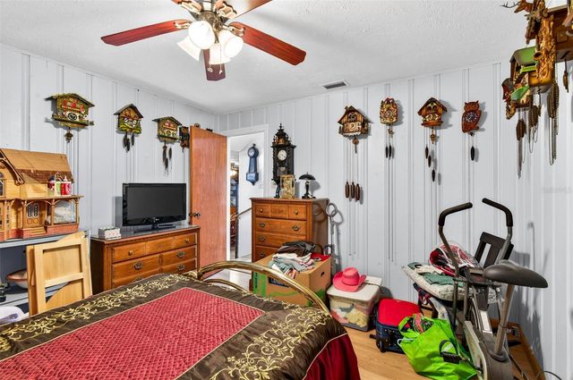 10820 LINDA VISTA LANE, Dade City, FL 33525