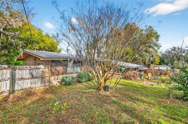 10820 LINDA VISTA LANE, Dade City, FL 33525