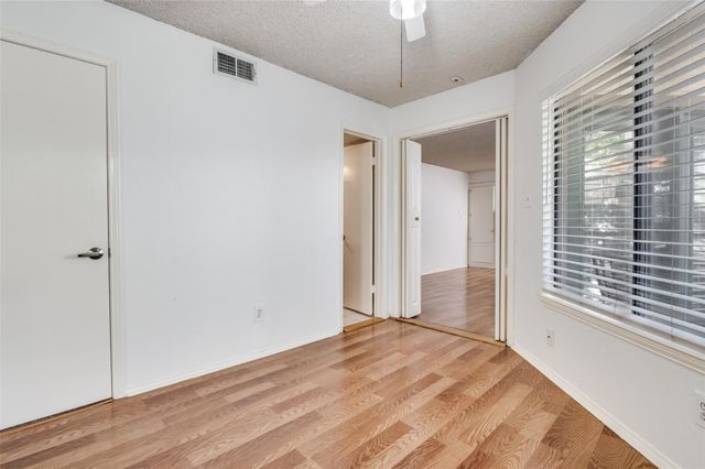 2311 Basil Drive C304, Arlington, TX 76006
