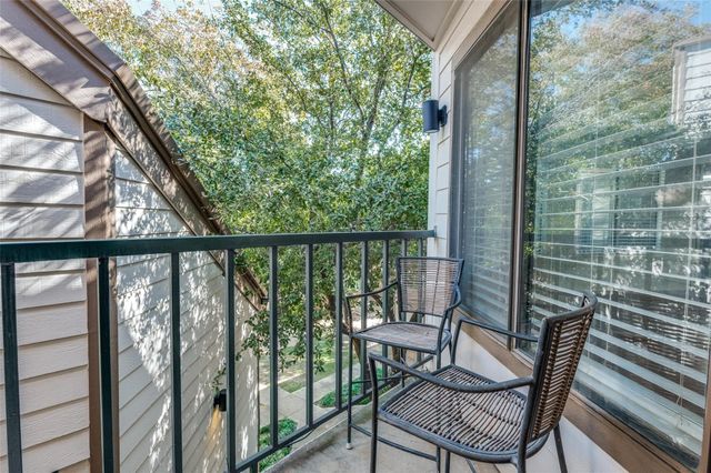 2311 Basil Drive C304, Arlington, TX 76006