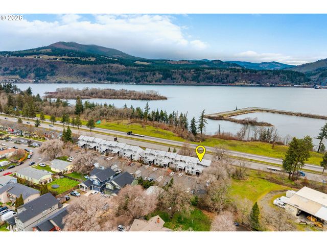 301 N 15TH St 201, Hood River, OR 97031