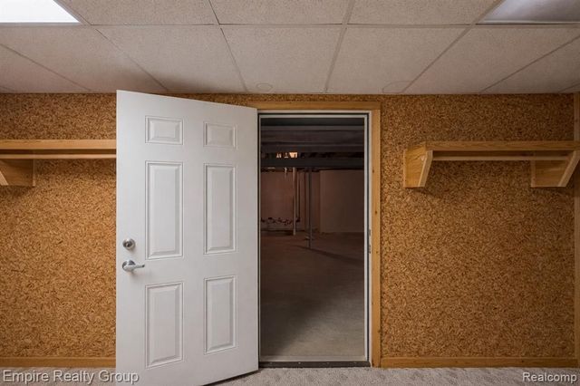 12330 Hickory, Utica, MI 48315