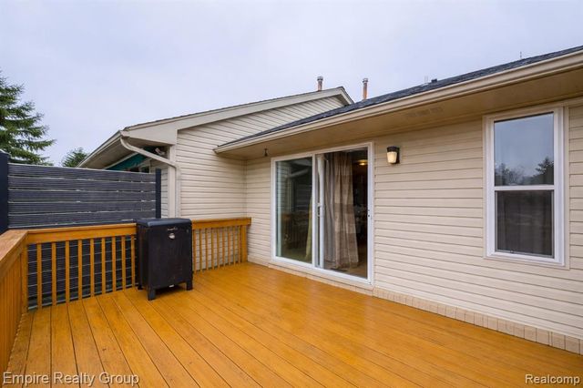 12330 Hickory, Utica, MI 48315