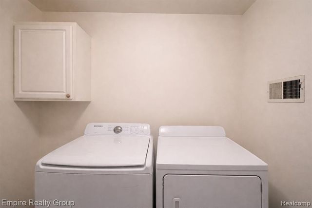 12330 Hickory, Utica, MI 48315