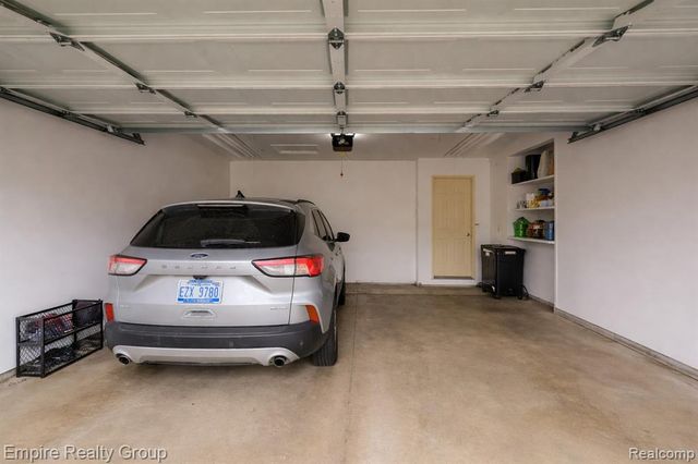 12330 Hickory, Utica, MI 48315