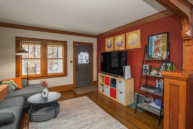 1315 Saint Clair Avenue, Saint Paul, MN 55105