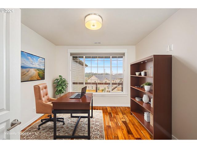 3625 SNOWBERRY Rd, Eugene, OR 97403