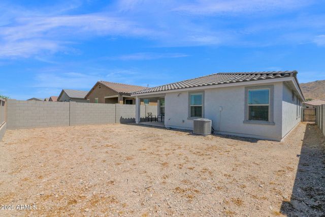 2824 W MONTE Way, Laveen, AZ 85339
