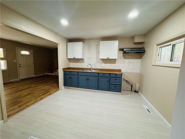 2506 S 48th Terrace, Kansas City, KS 66106