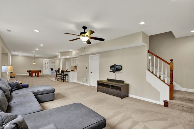 9690 Irishmans Run Lane, Zionsville, IN 46077