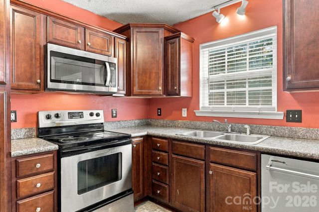 207 Aceland Circle, Salisbury, NC 28146