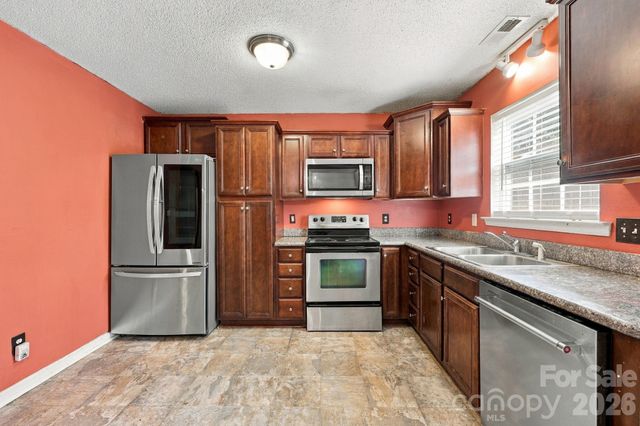 207 Aceland Circle, Salisbury, NC 28146