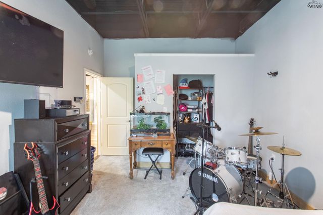 111 W WILLIAMS DRIVE, Burkburnett, TX 76354