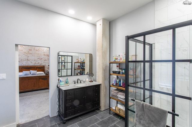 111 W WILLIAMS DRIVE, Burkburnett, TX 76354