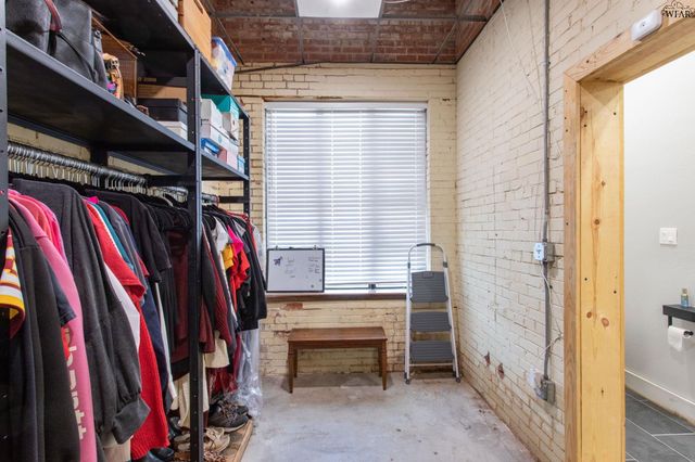 111 W WILLIAMS DRIVE, Burkburnett, TX 76354