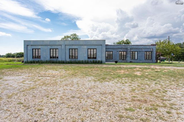 111 W WILLIAMS DRIVE, Burkburnett, TX 76354