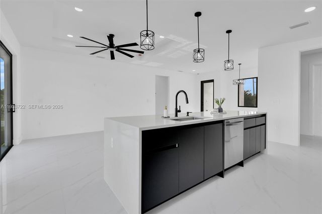 3602 20th ST SW, Lehigh Acres, FL 33976