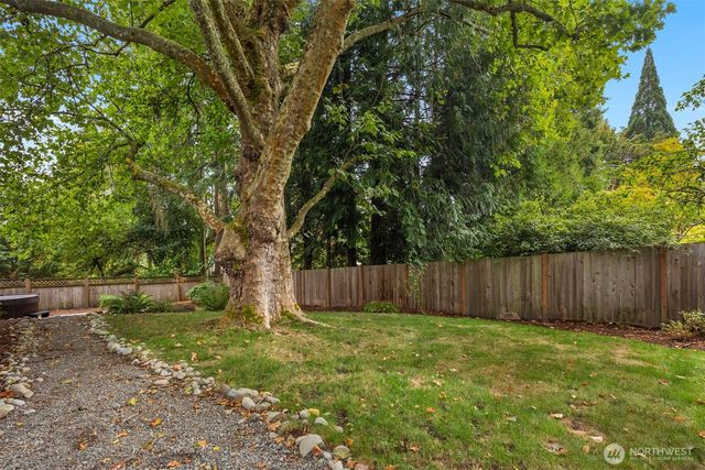 10611 NE 193rd Street, Bothell, WA 98011