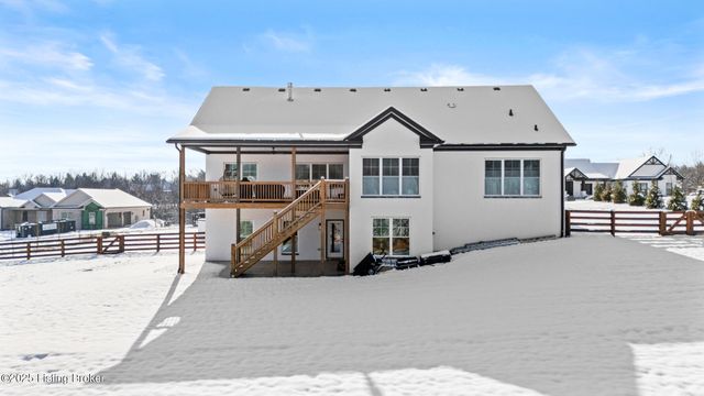 100 Sparrow Ln, Fisherville, KY 40023