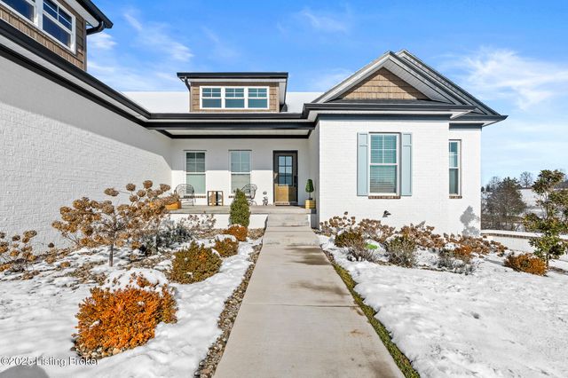 100 Sparrow Ln, Fisherville, KY 40023