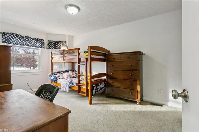 1058 Palmerton DR, Newport News, VA 23602