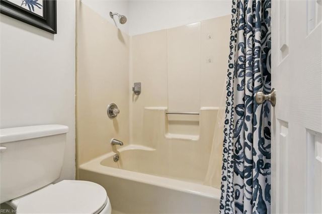 1058 Palmerton DR, Newport News, VA 23602