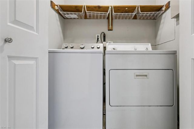 1058 Palmerton DR, Newport News, VA 23602