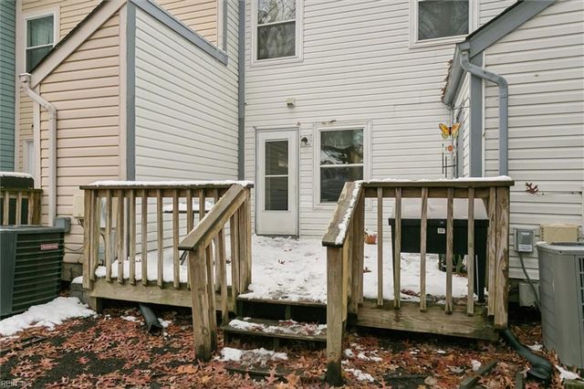 1058 Palmerton DR, Newport News, VA 23602