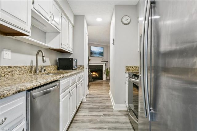 1058 Palmerton DR, Newport News, VA 23602