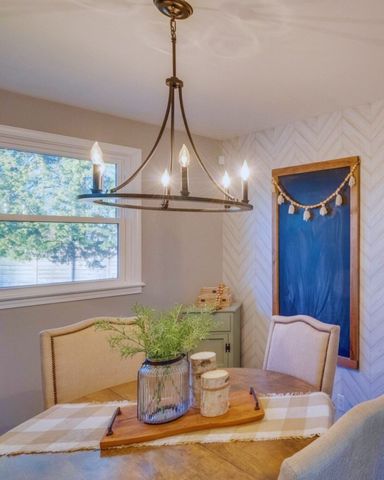 500 Whispering Hills Dr, Nashville, TN 37211