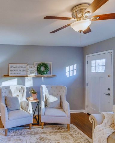 500 Whispering Hills Dr, Nashville, TN 37211